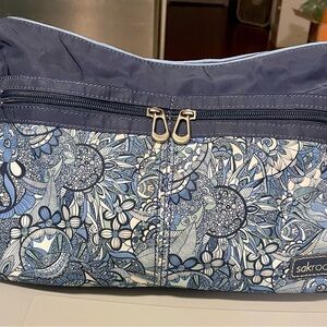 Sakroots Adventure Hobo Bag Crossbody Eco Twill Navy /White Spirt Desert Floral